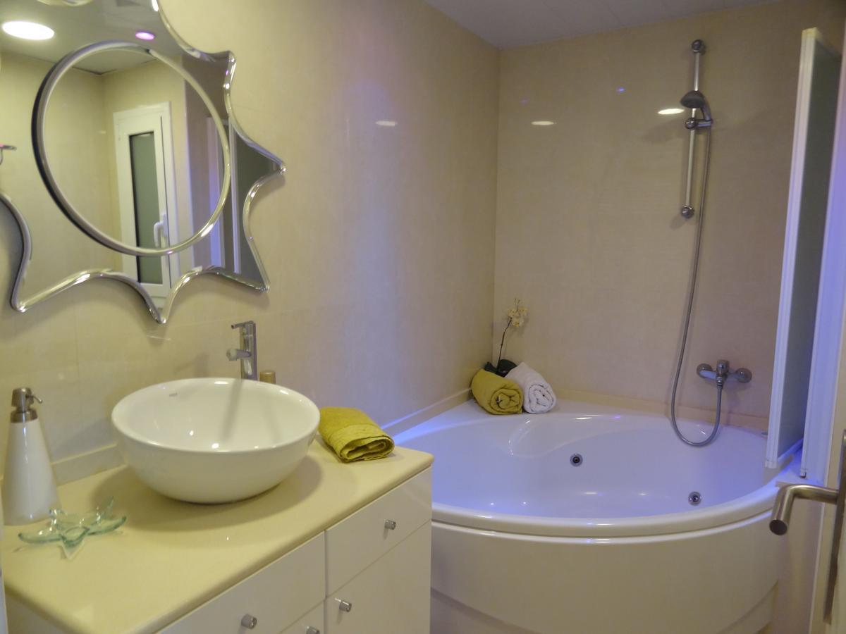 Ground Floor Sea View Apartment Sitges Bagian luar foto